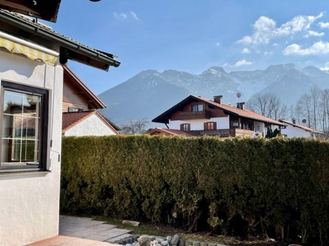 Kleines Haeuschen Mit Bergblick Apartment เอสเชนโลเฮอ ภายนอก รูปภาพ
